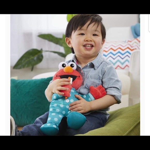 Sesame Street Brushy Brush Elmo - Picture 2 of 12